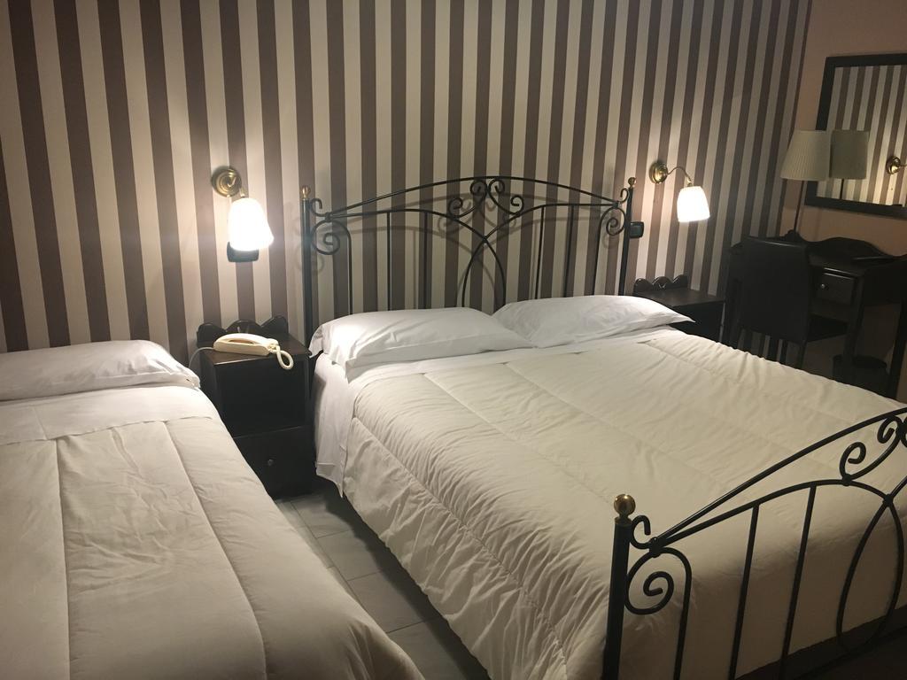 Hotel Degli Amici Pompei Ngoại thất bức ảnh