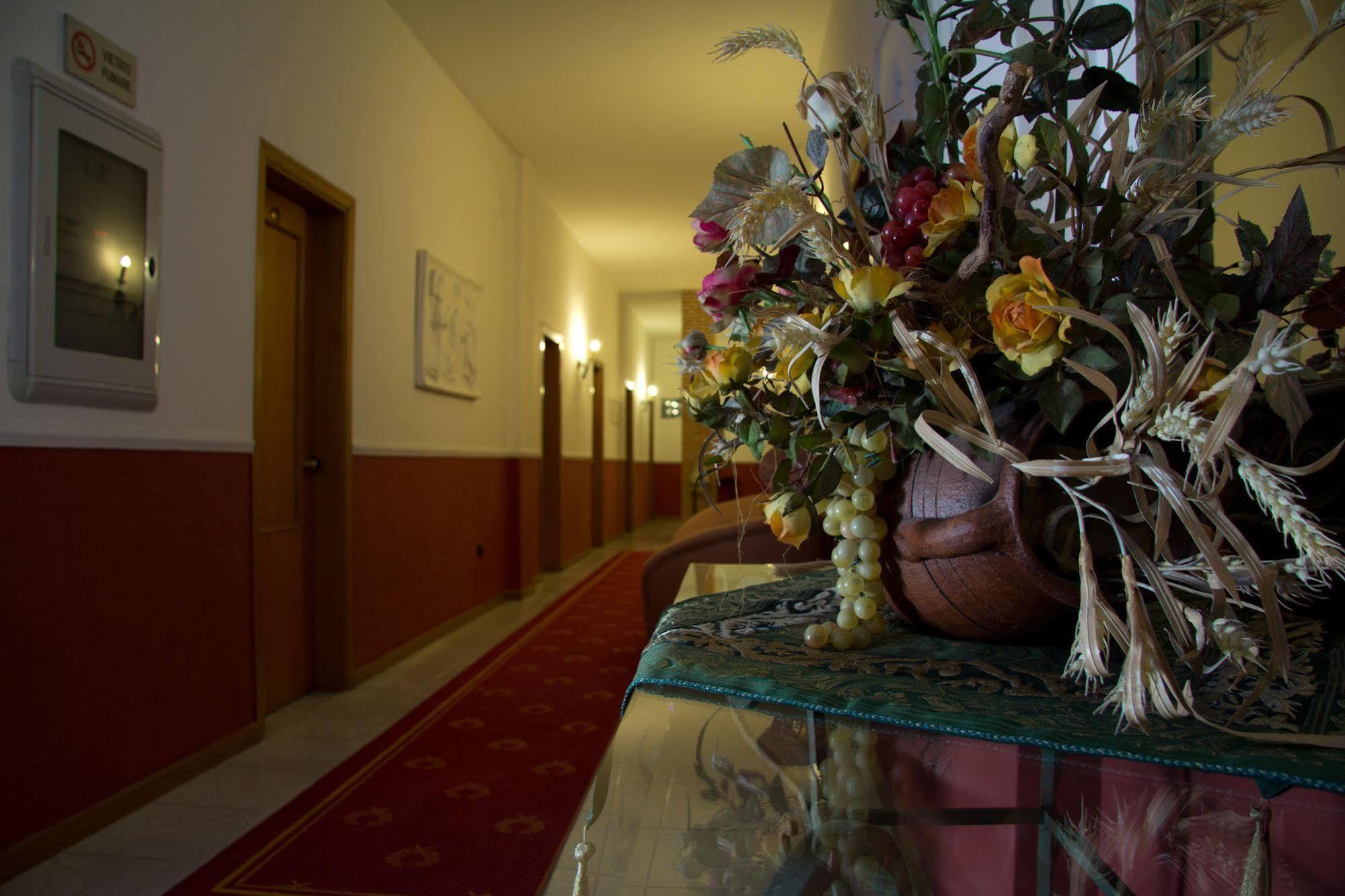 Hotel Degli Amici Pompei Ngoại thất bức ảnh